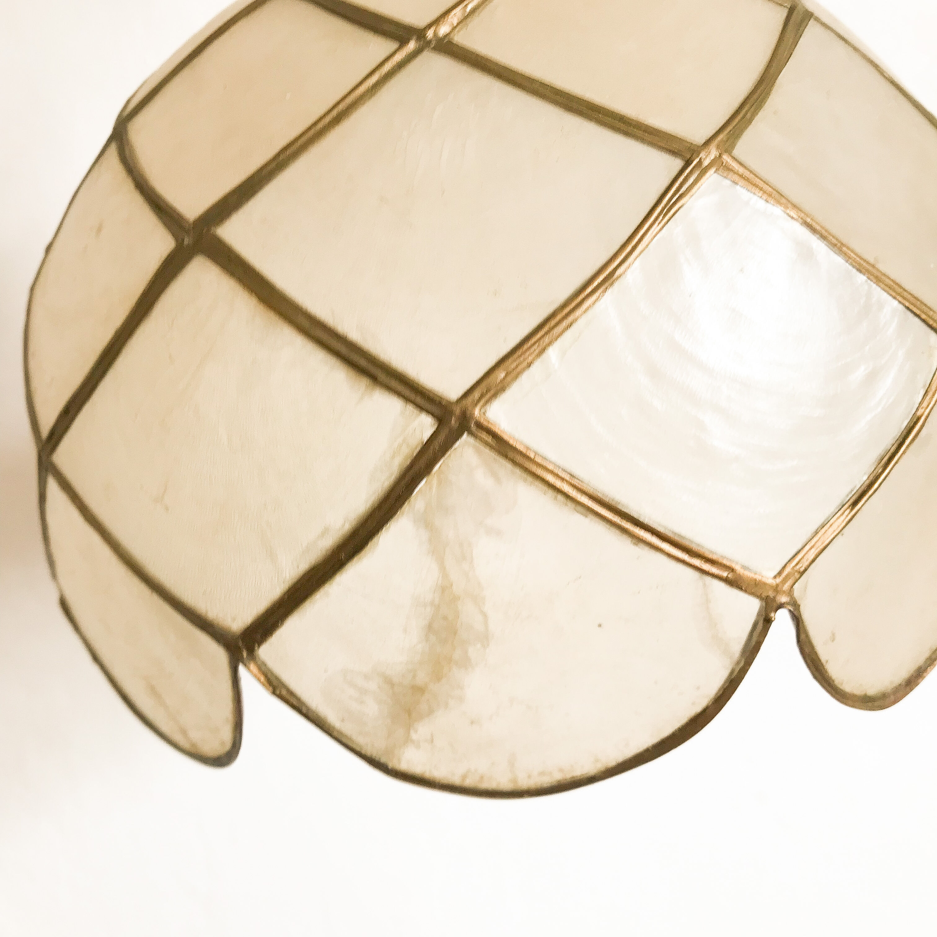 Vintage mother-of-pearl pendant lamp