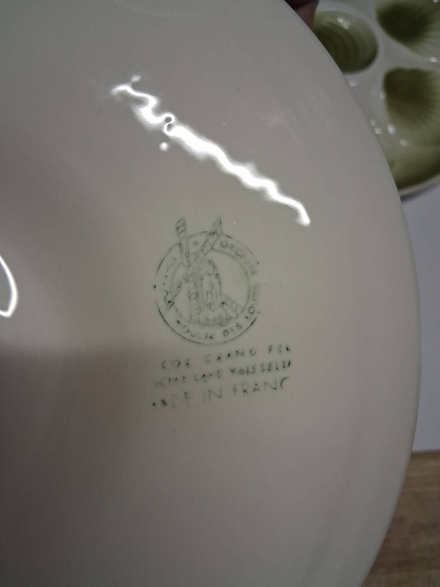 6 oyster/shellfish plates from Moulin des Loups in very good condition.