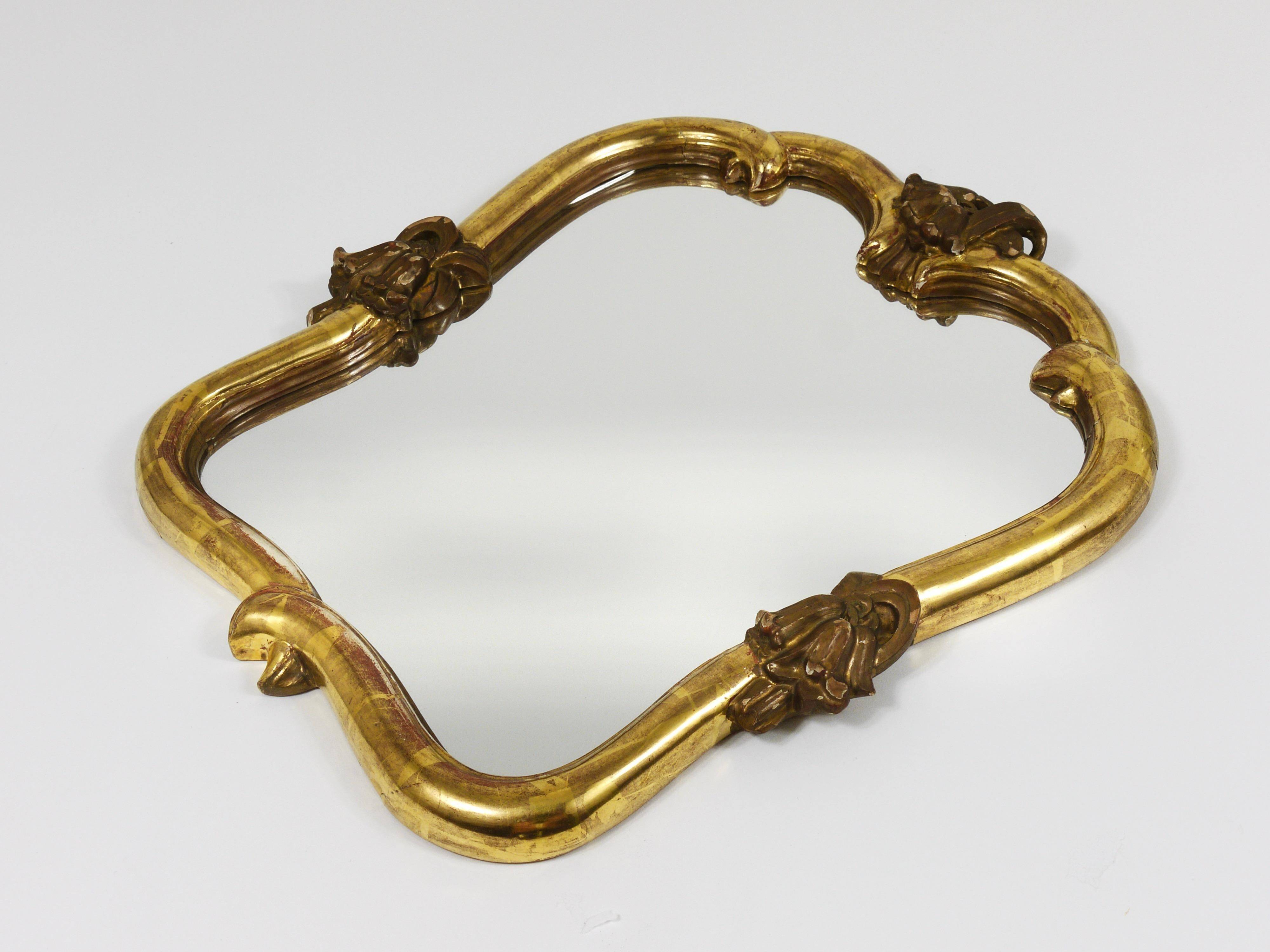 Max Welz Vienna Art Nouveau Hand-Carved Gilded Wood Wall Mirror, Austria, 1930s