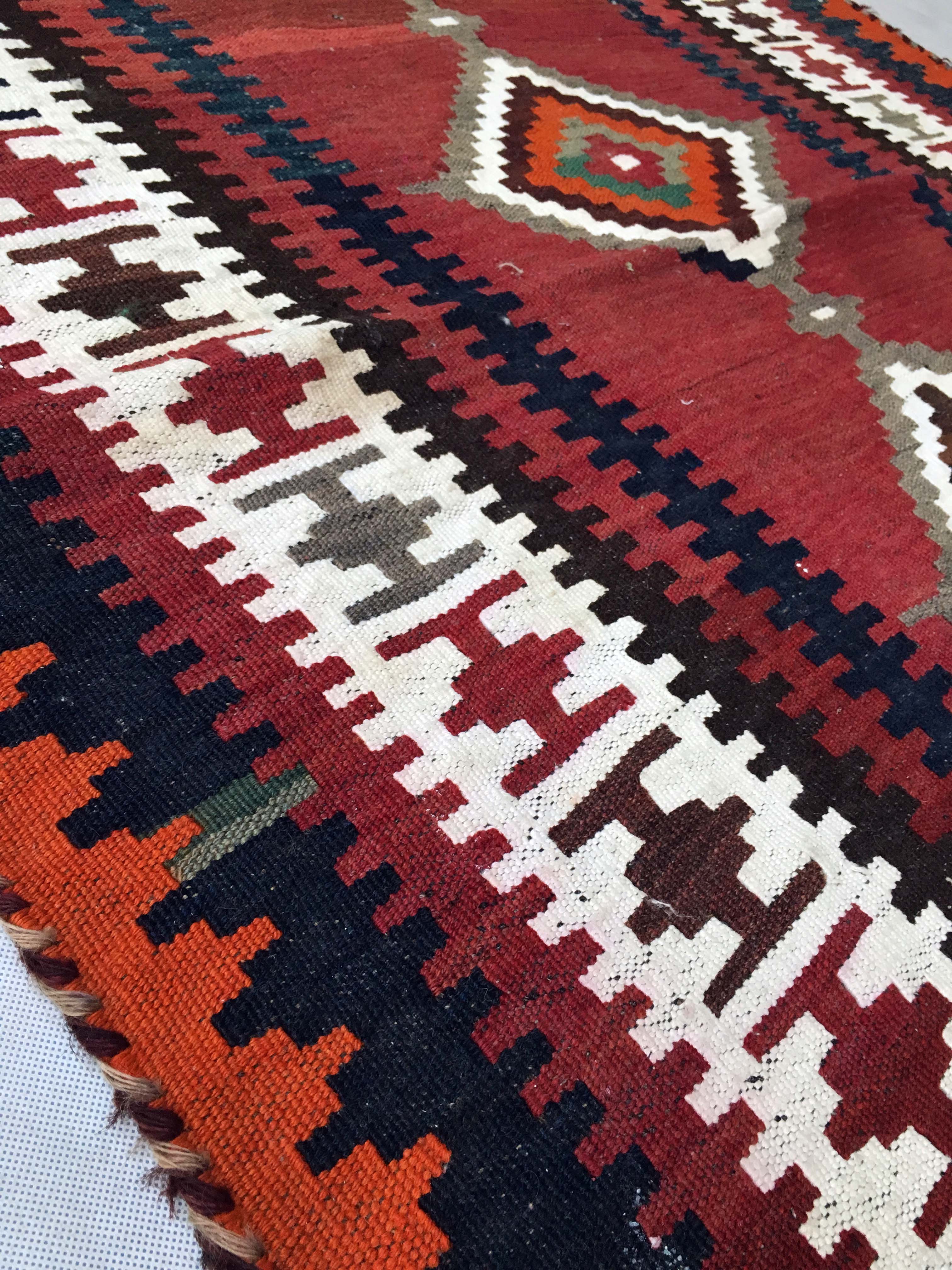 Woven carpet Persian: Kilim Gashqai 283 x 121 cm - Iran - around 1970