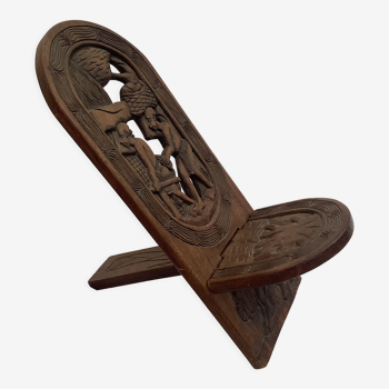 Chaise africaine en bois travaillé