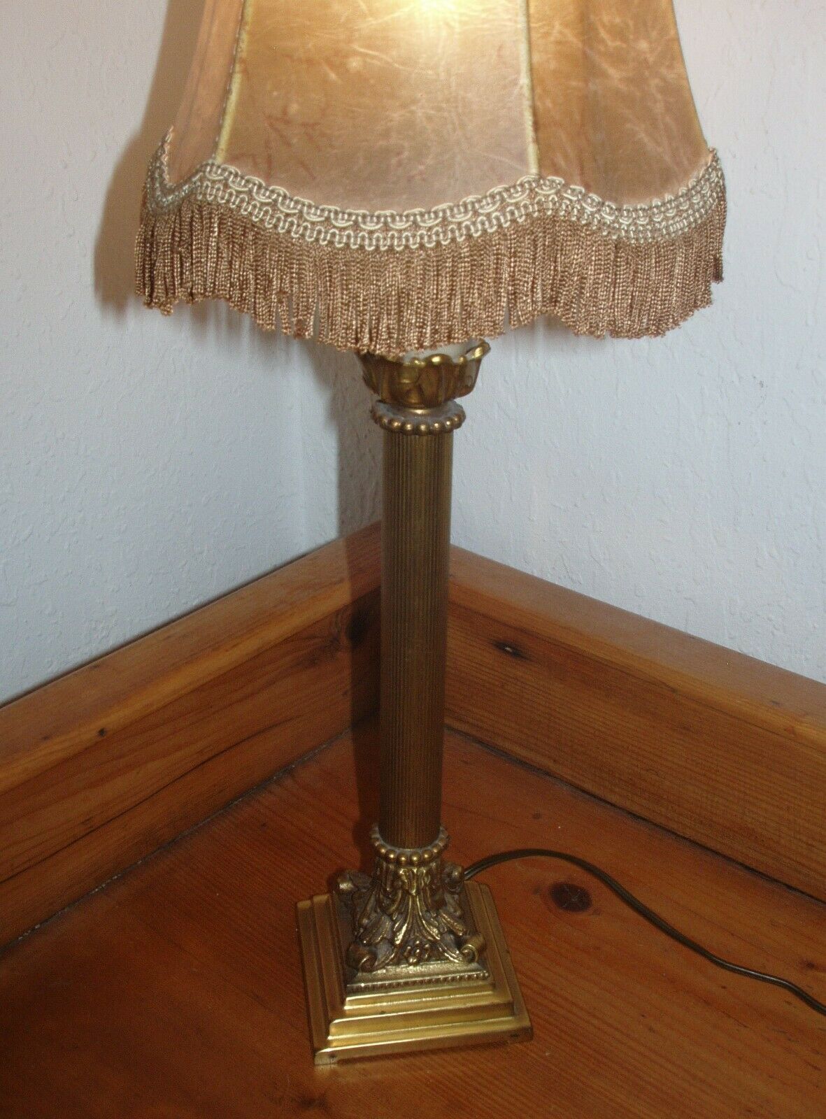 Stunning 1960s-style bronze lamp Empire/ Skin Abat day
