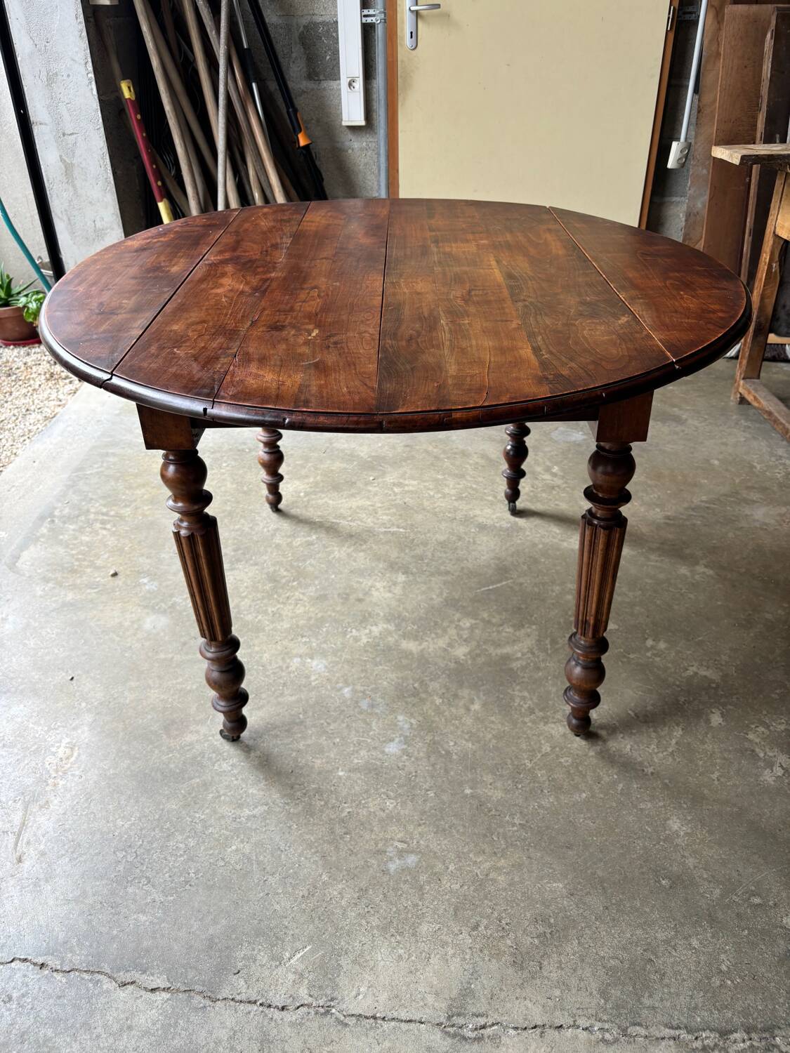 Oval walnut table