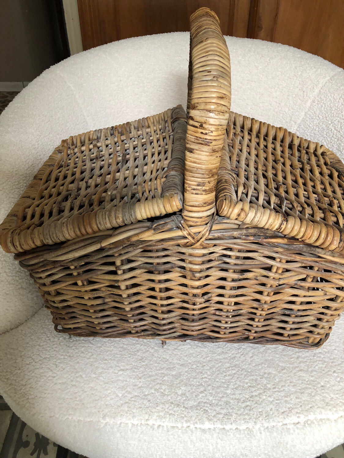 Wicker basket
