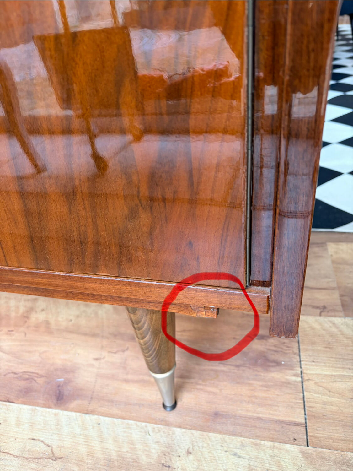 Display cabinet Maison Capelle, France 1960s