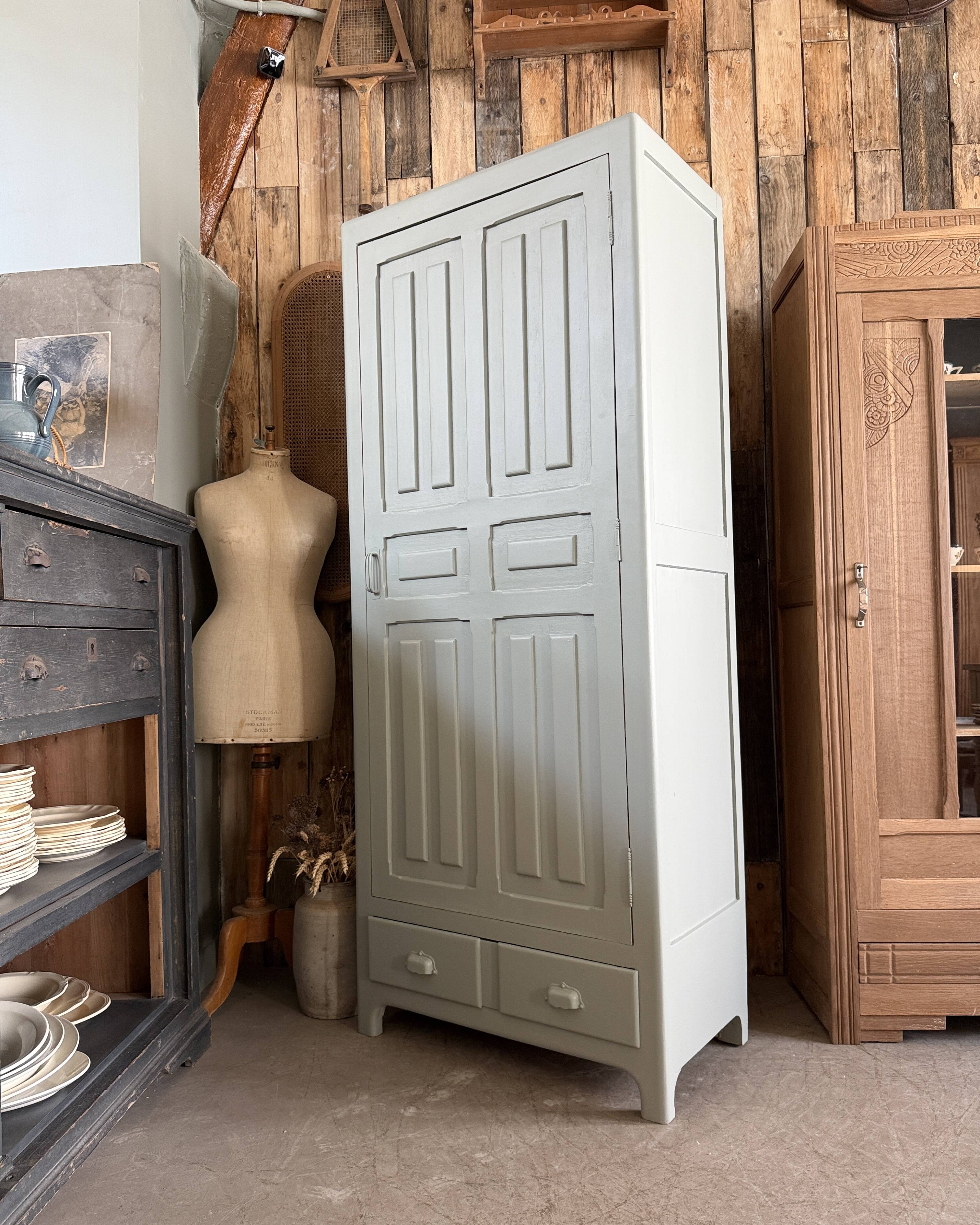 Bonnetière vintage verte, rénovée