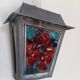 Applique murale en zinc et verres colorés