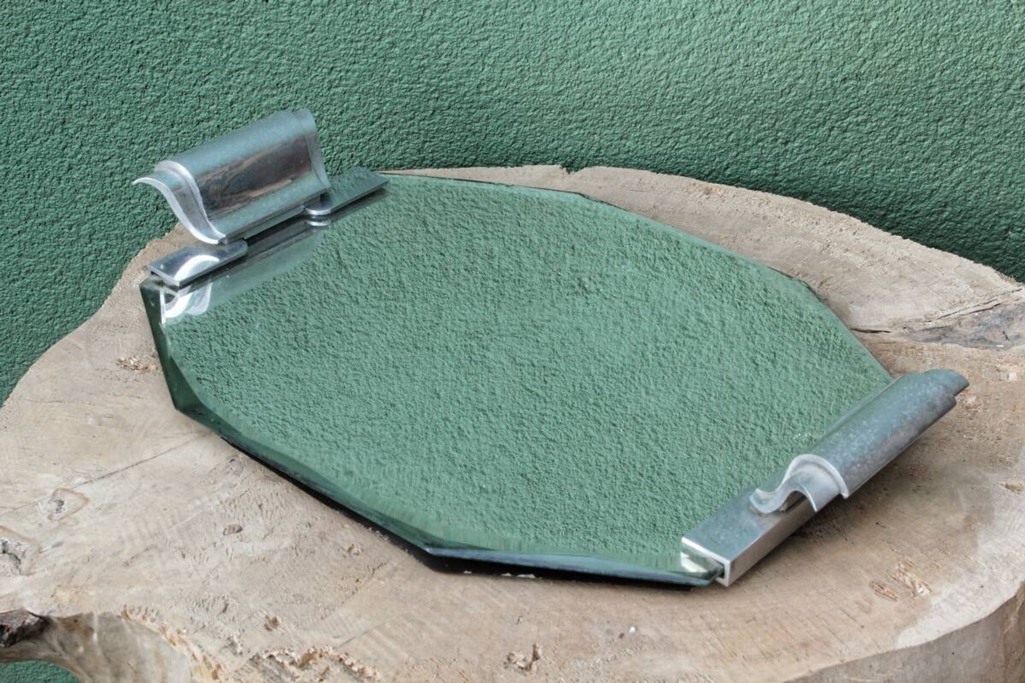 Plateau art déco en miroir biseauté, poignées chromées