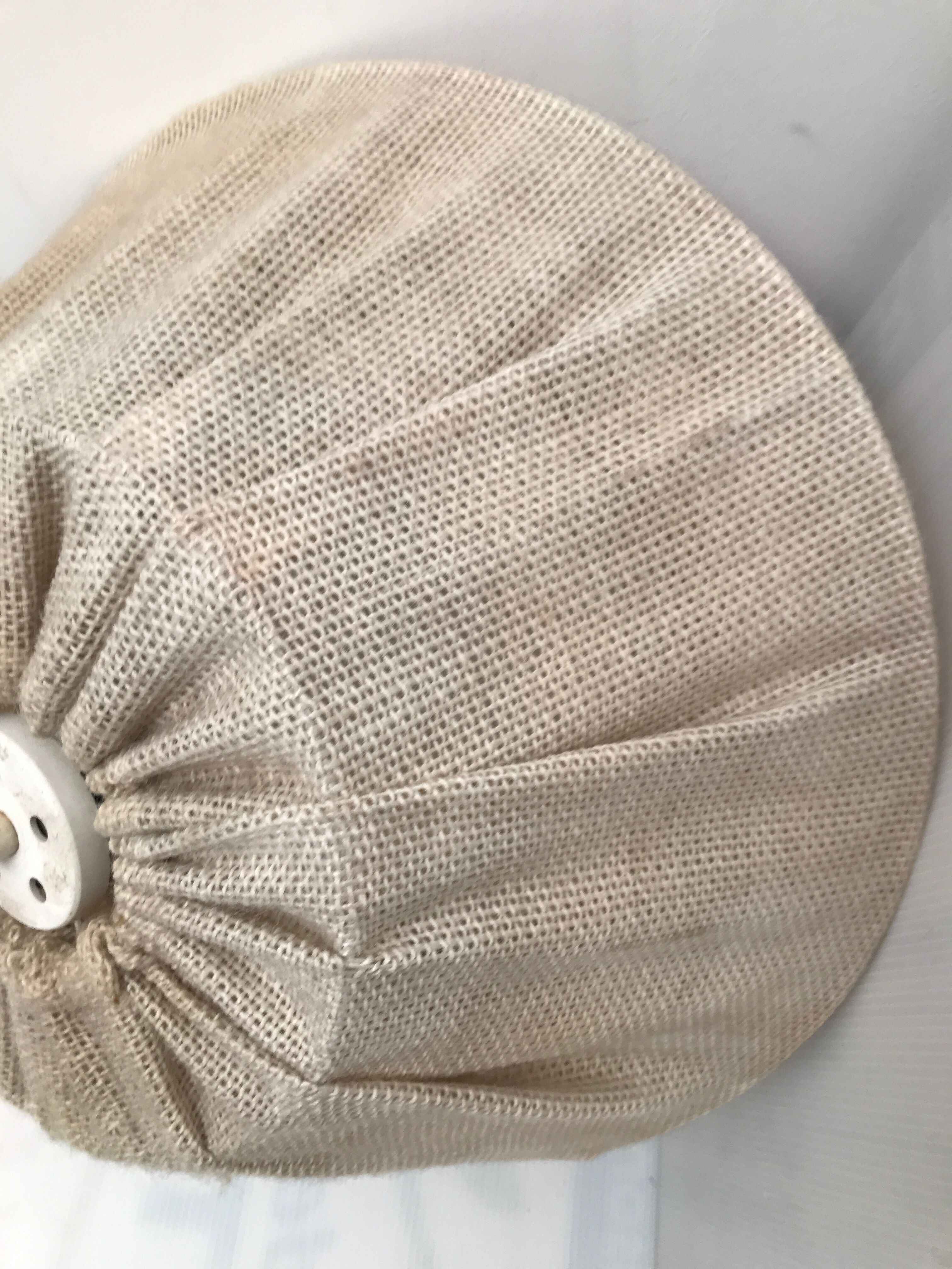 Hanging lamp in linen wood and wool