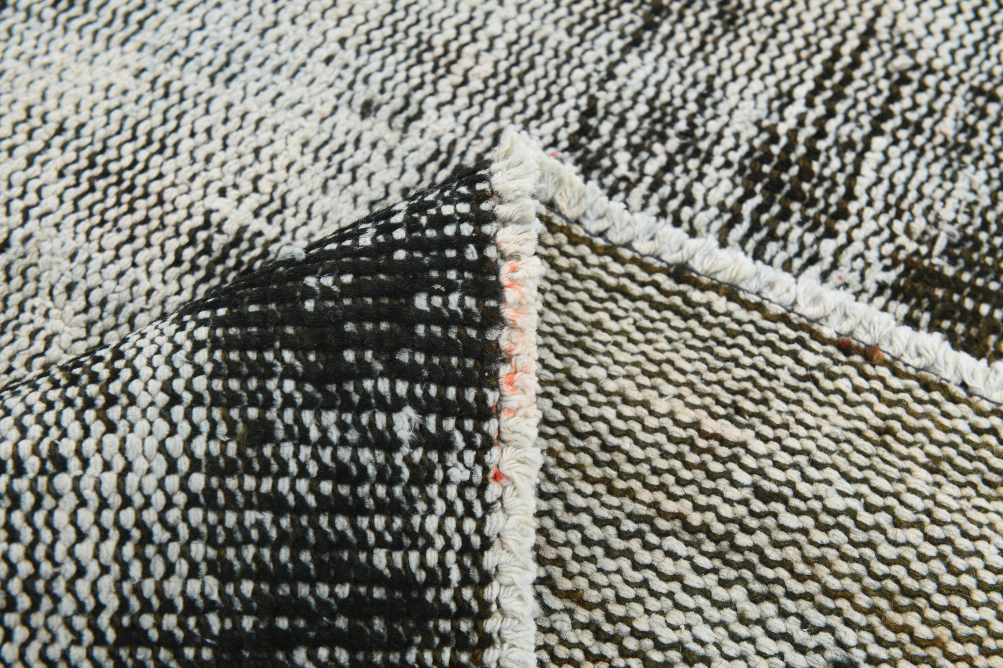 Black & gray turkish rug 302x178cm
