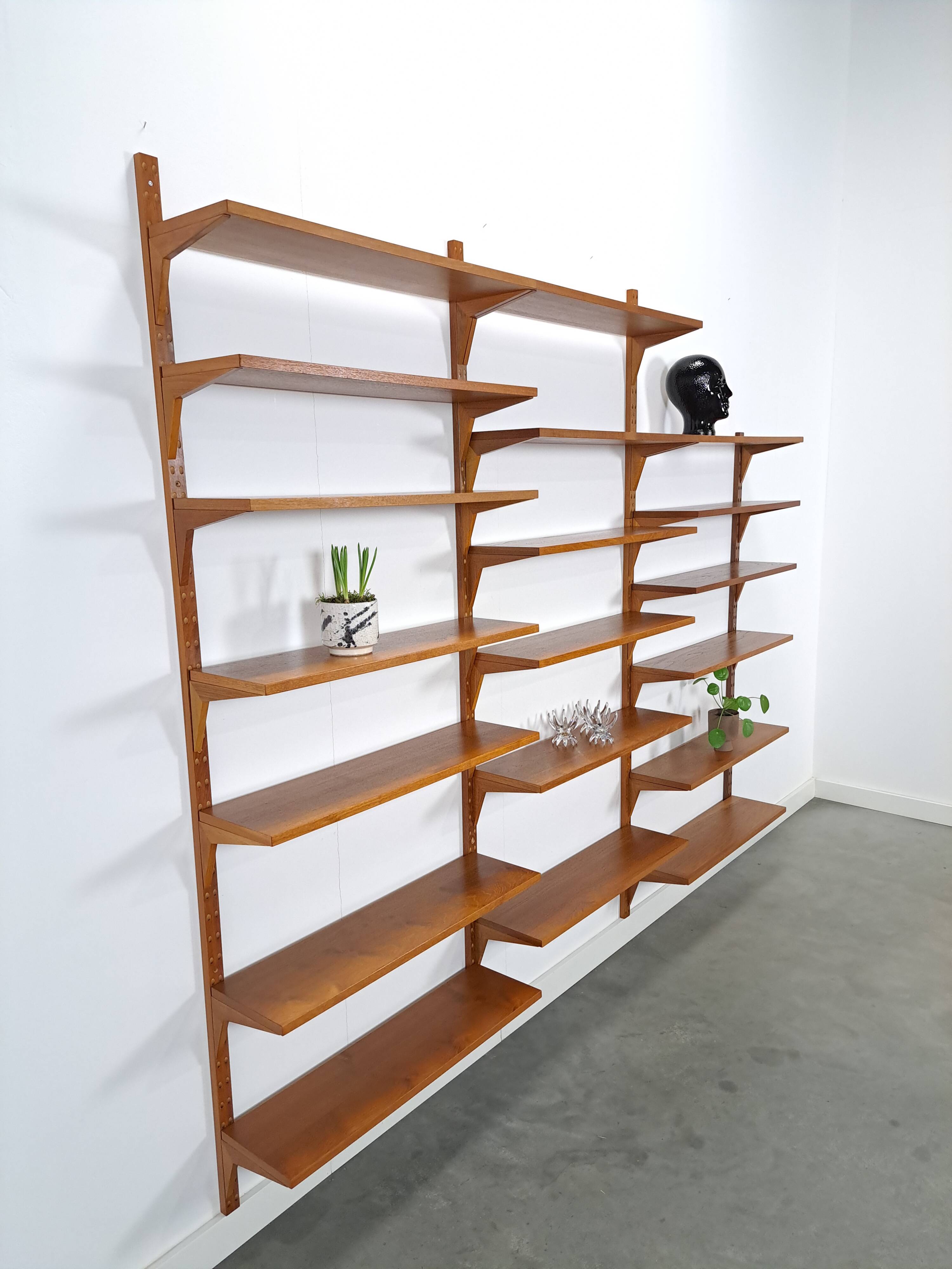 Deens Poul Cadovius Royal System modulair teak wandsysteem Cado