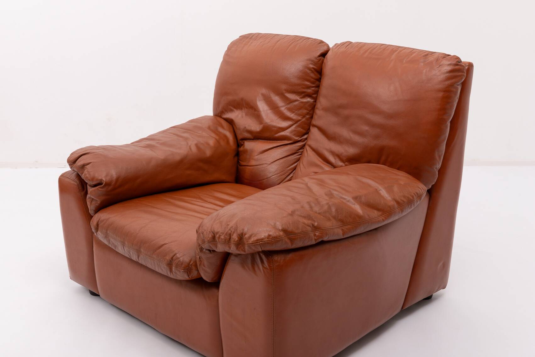 1970’s Vintage Italian design cognac leather lounge chairs