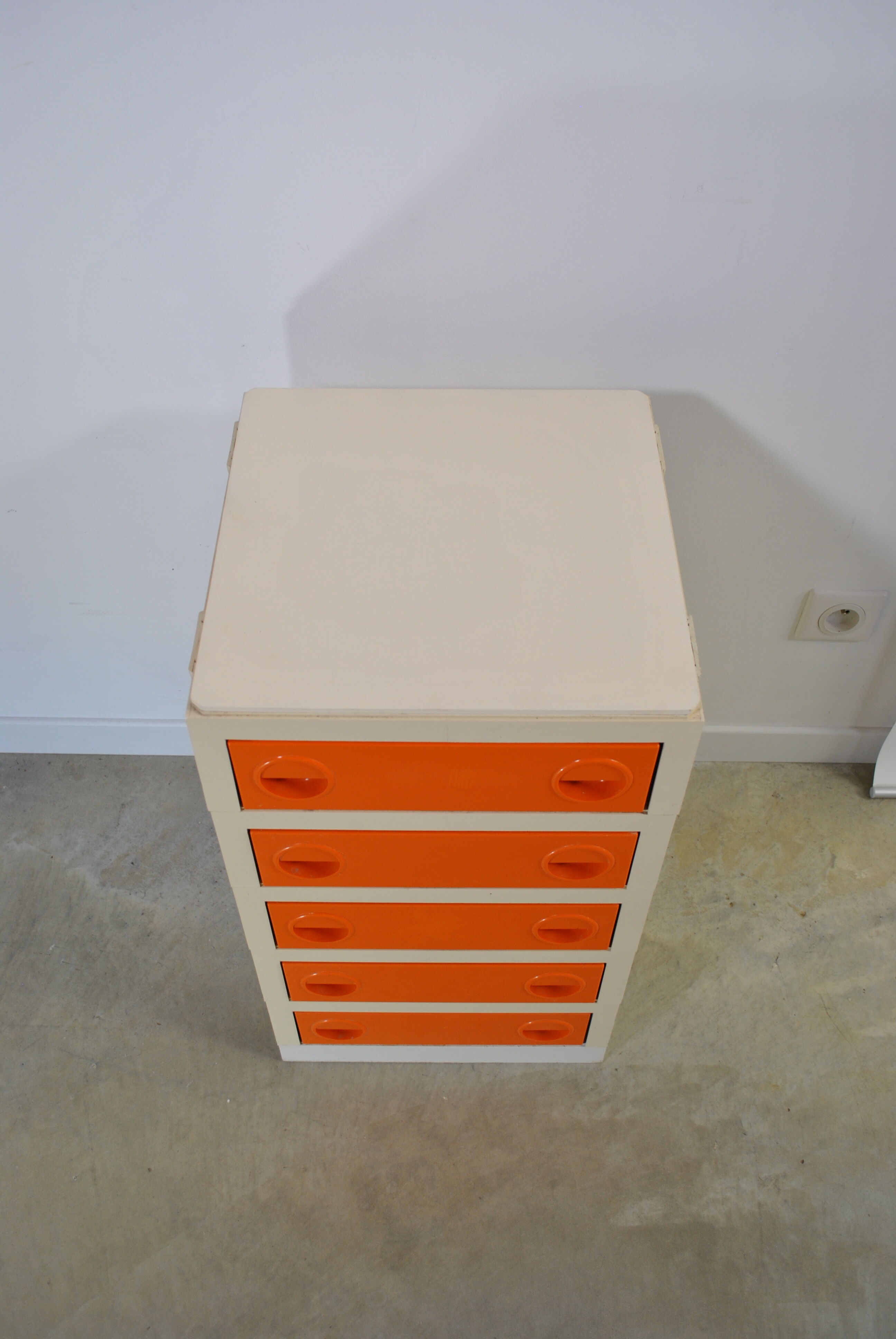 Commode vintage Flair 1970