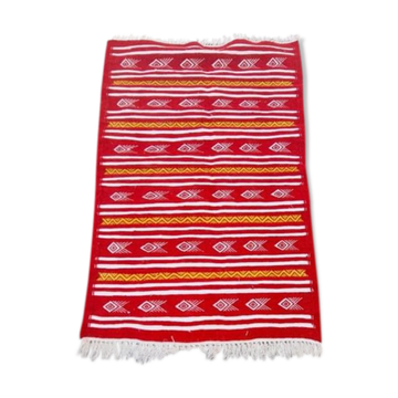 Tapis rouge blanc et jaune fait main 72x107cm