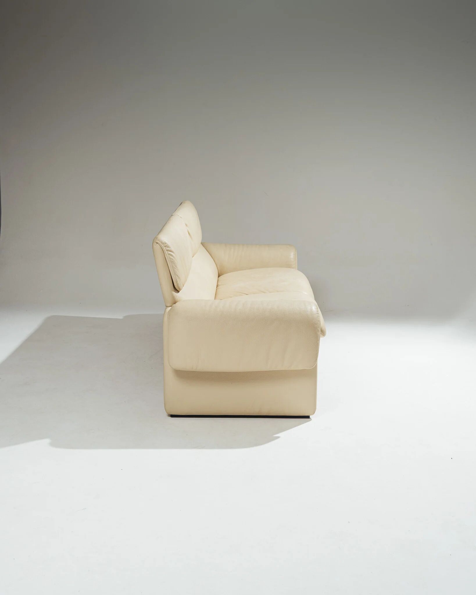 Leather sofa 'DS 2011', De Sede, 1980s