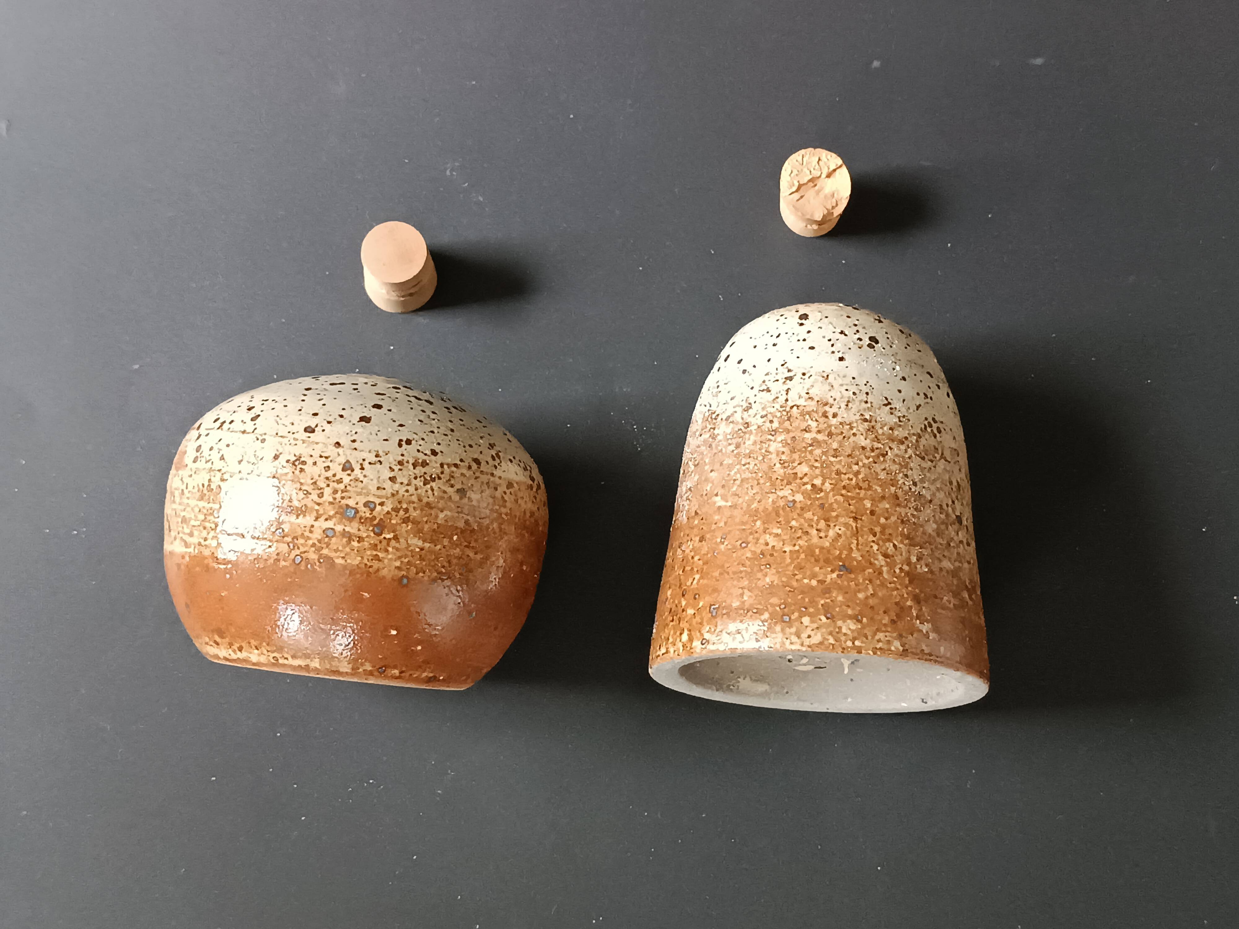 Ensemble en grès poivrier et salière Poterie des Flandres 1970