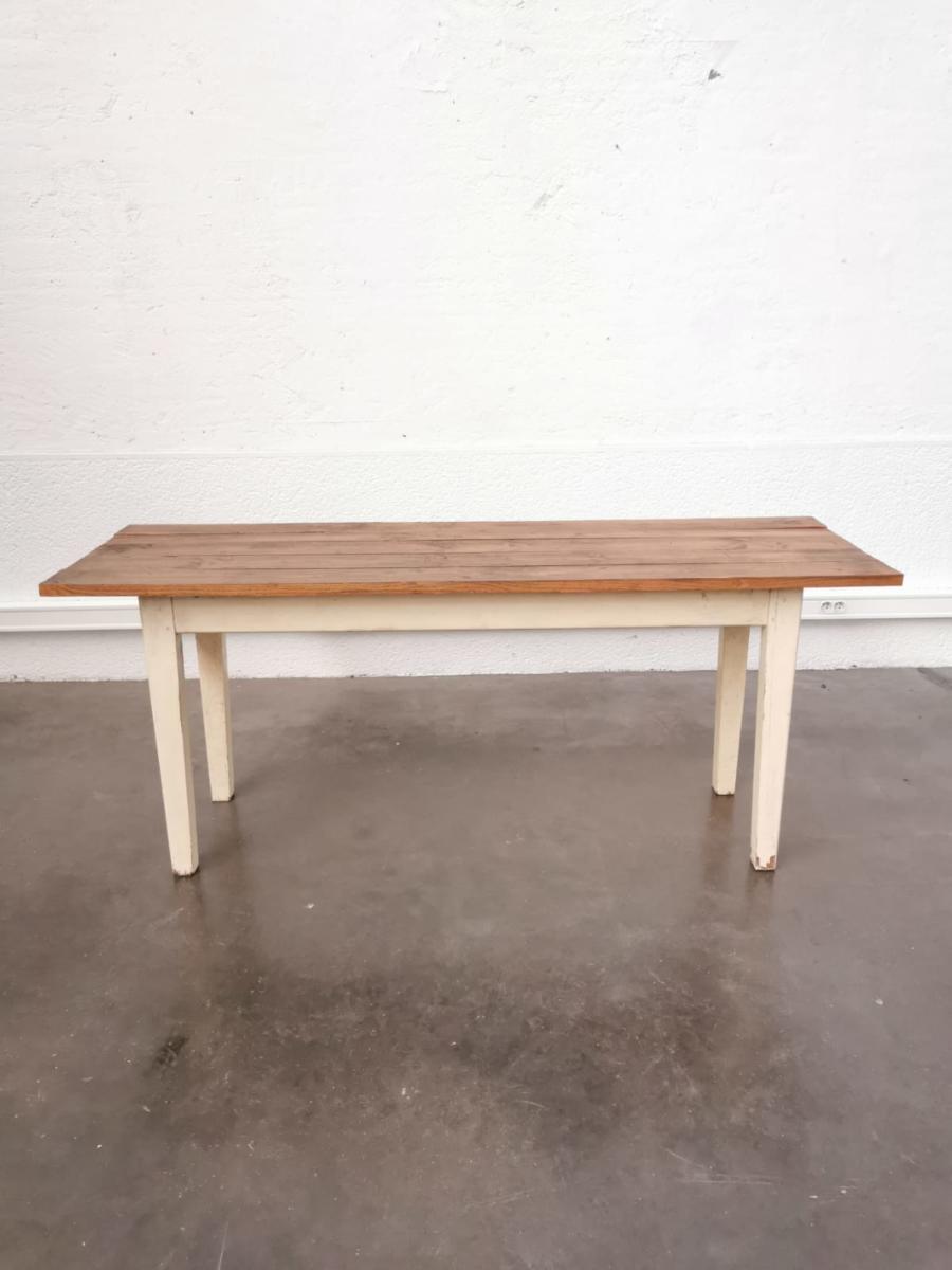 Fine and long farm table