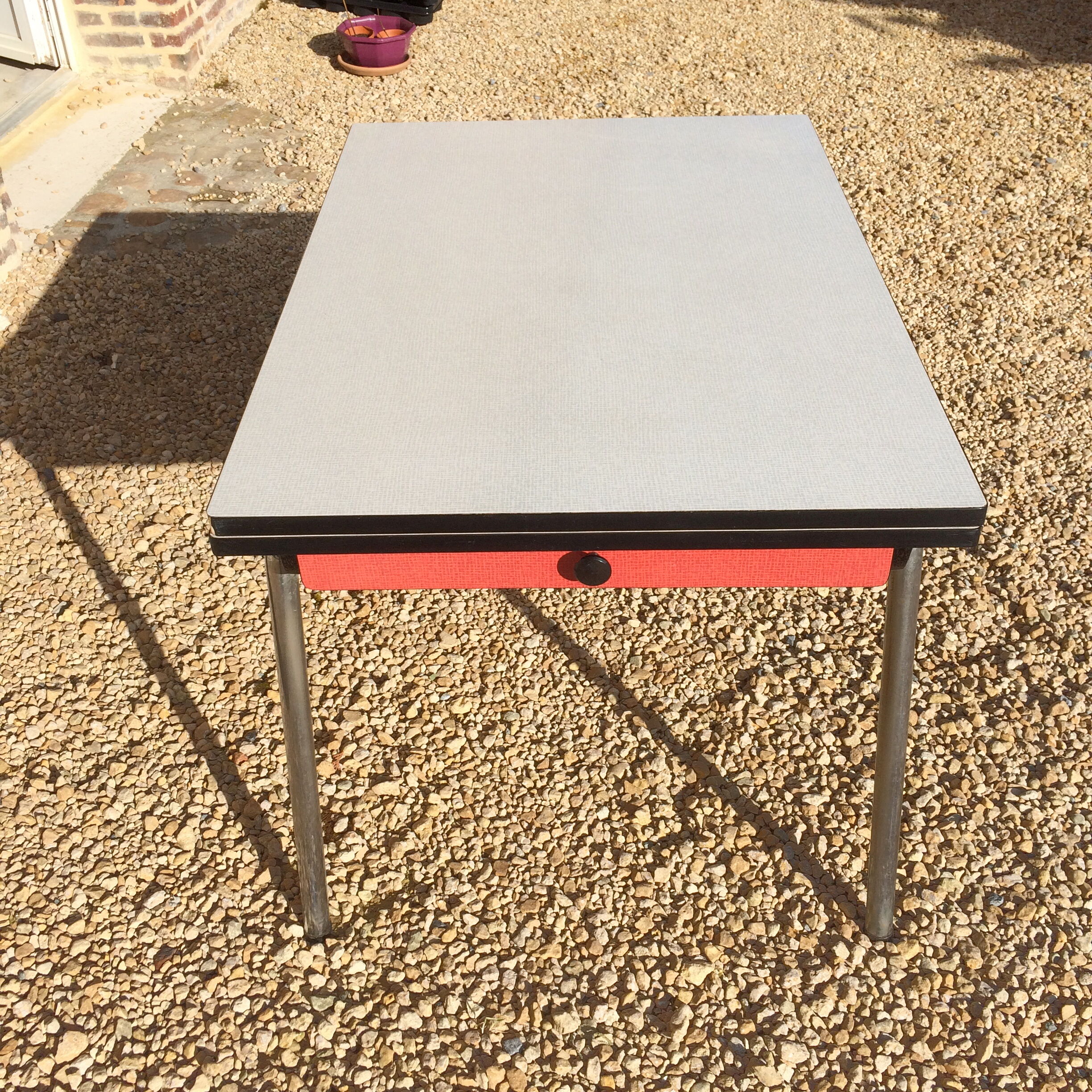 Formica table