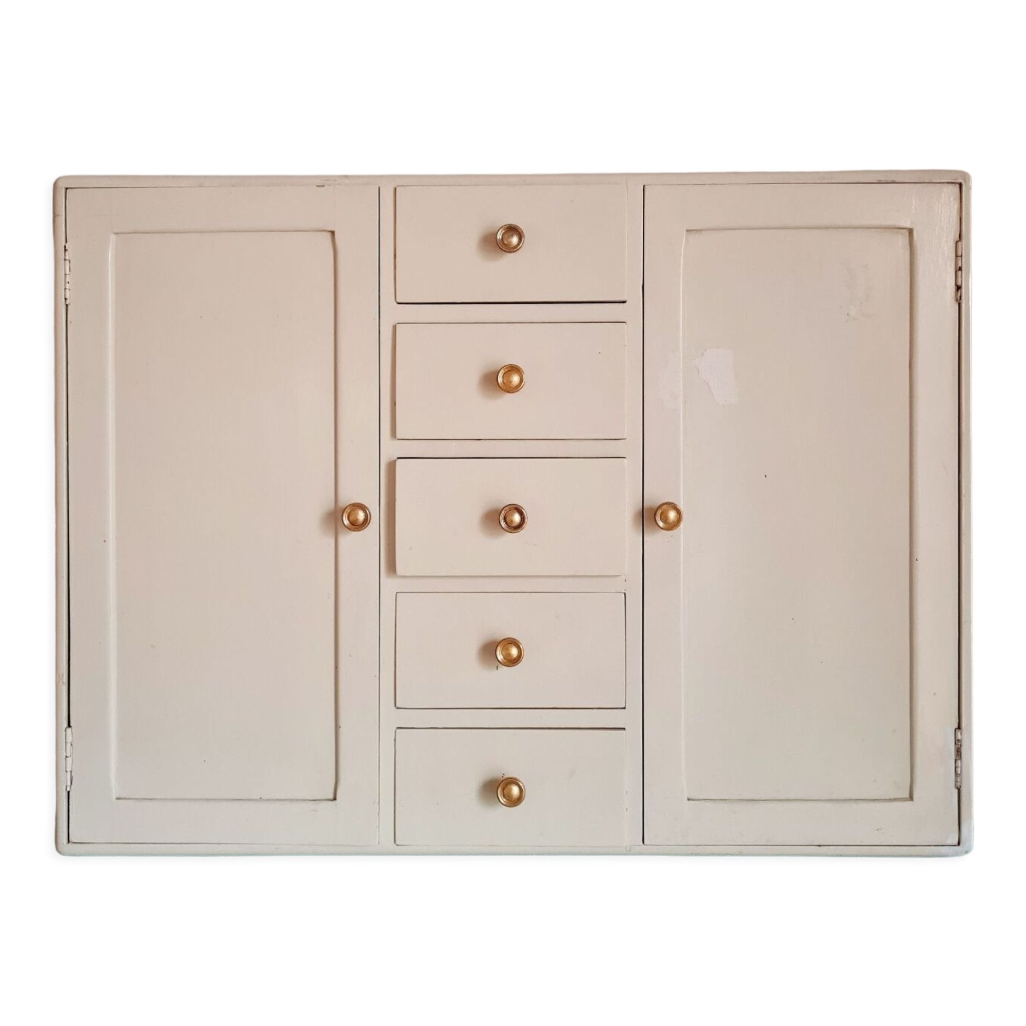 White antique medicine cabinet