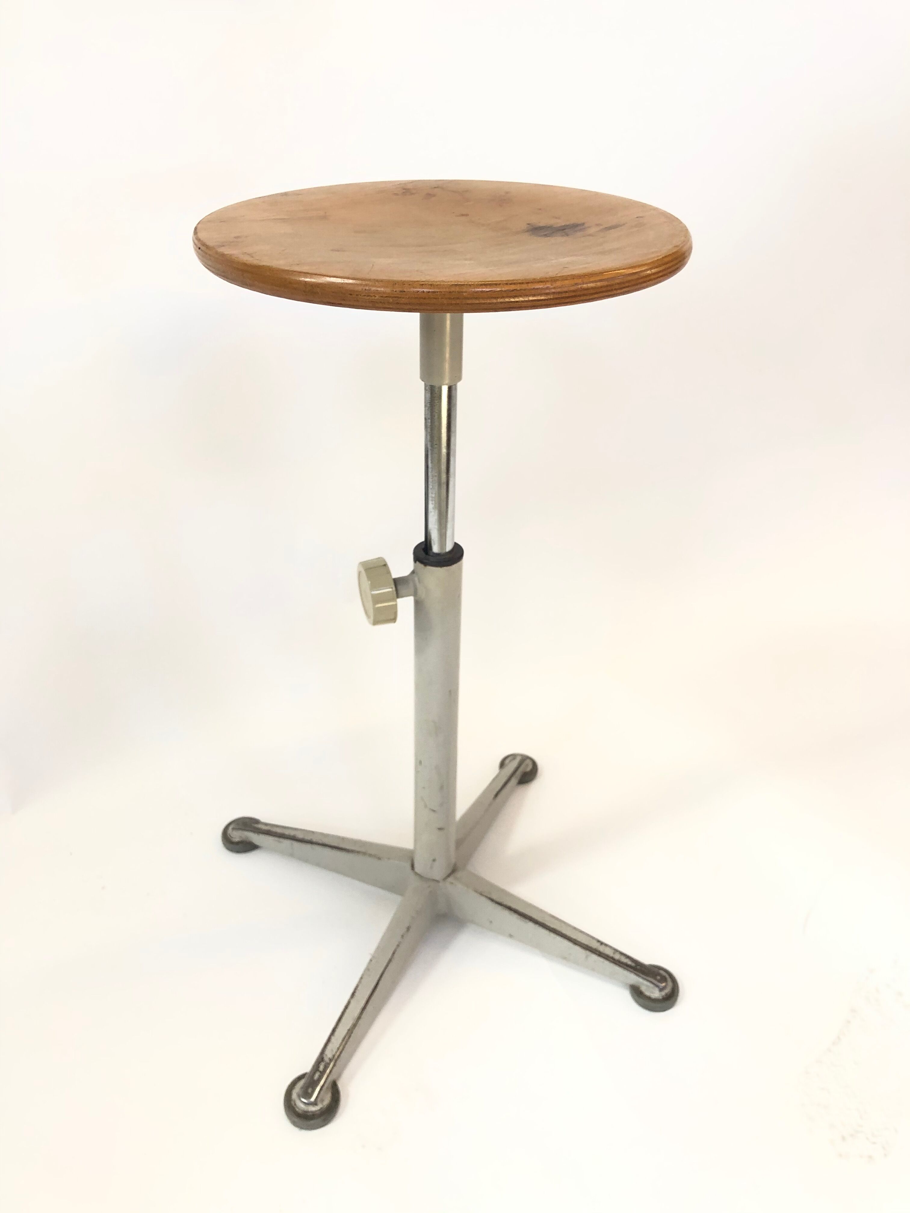 Vintage stool work tabouret by Friso Kramer Ahrend de Cirkel