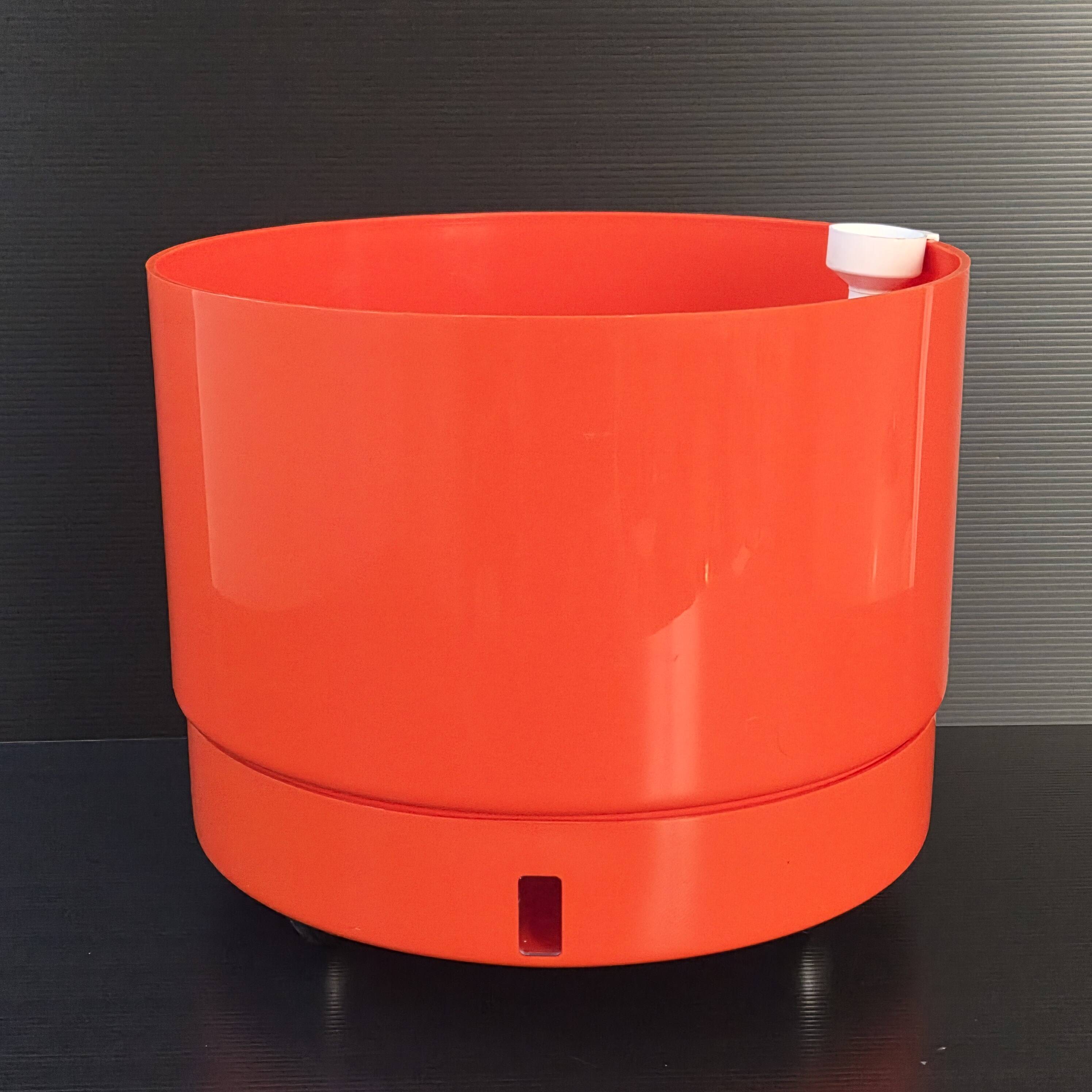 Vintage Vega planter by Nena Balsari for Vastill 1970