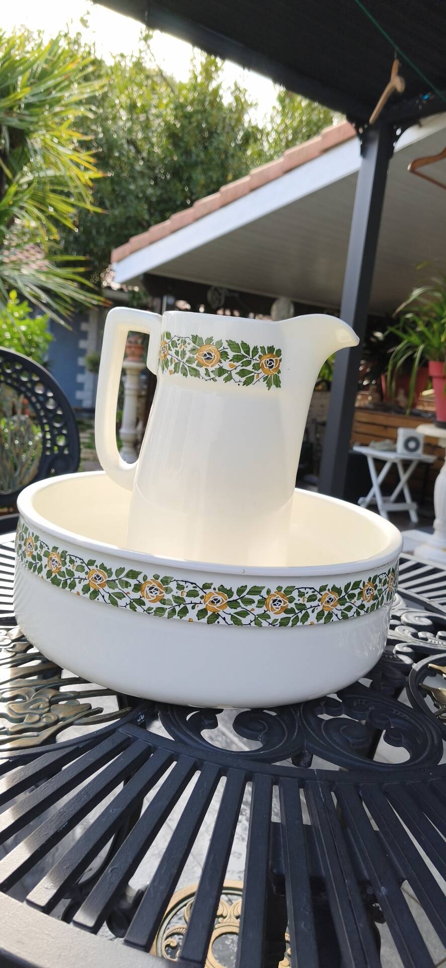 Vintage toilet set in Villeroy & Boch earthenware (1920-1931)