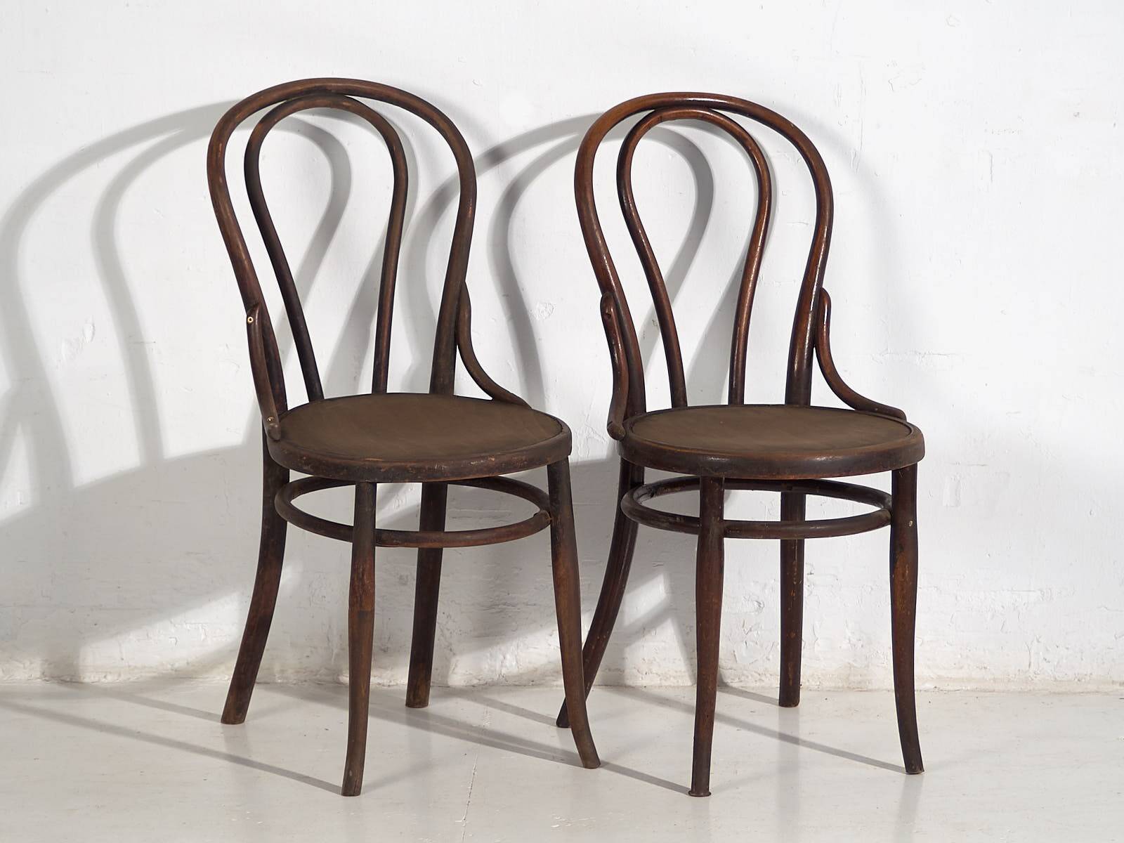 Antique Thonet Chairs No. 18 (c.1920). Set of 4 pieces #11
