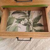 Chiffonnier vert herbarium et bois brut