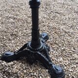 Bistro table white marble and cast iron