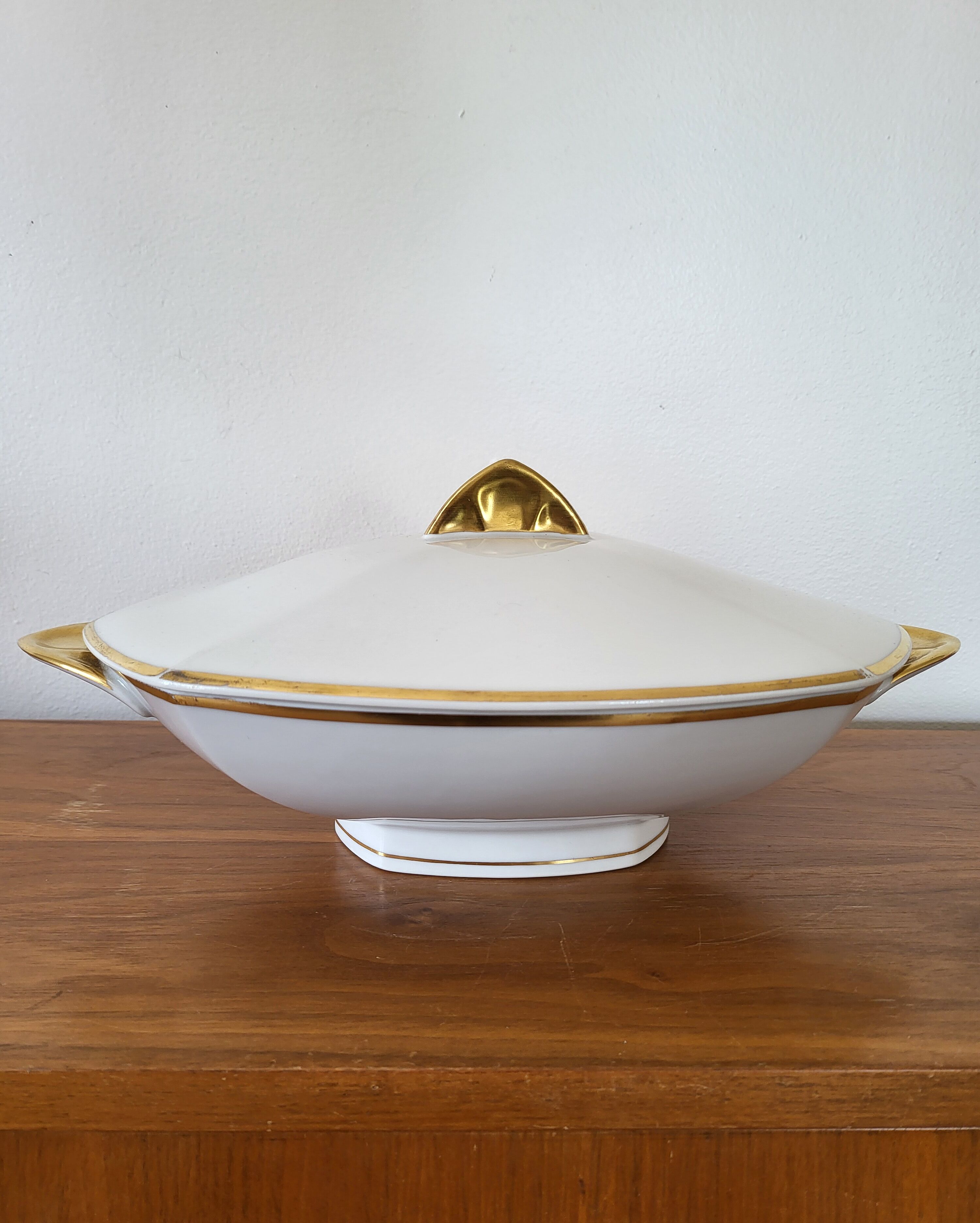 Vegetable dish in Limoges porcelain by Jean Boyer