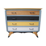 Scandinavian-style sunshine foot compass