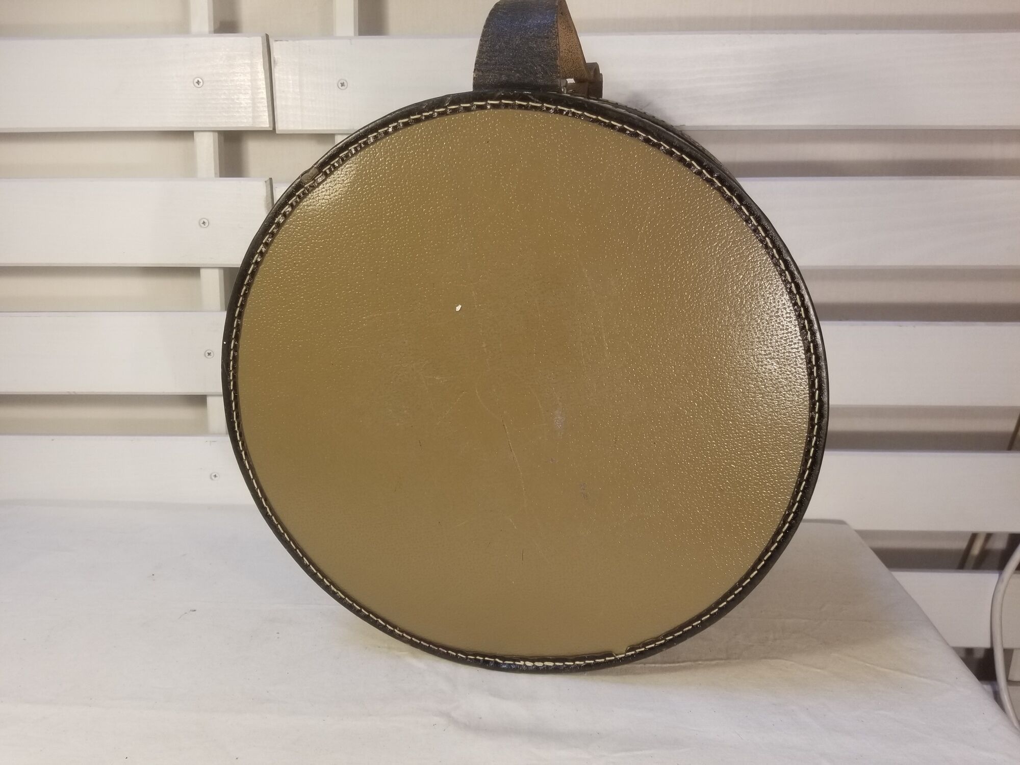 Vintage German Hat Box - Prima Hartplatte - Round and Green Khaki