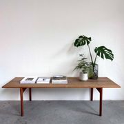 Table basse vintage Hans J Wegner en chêne