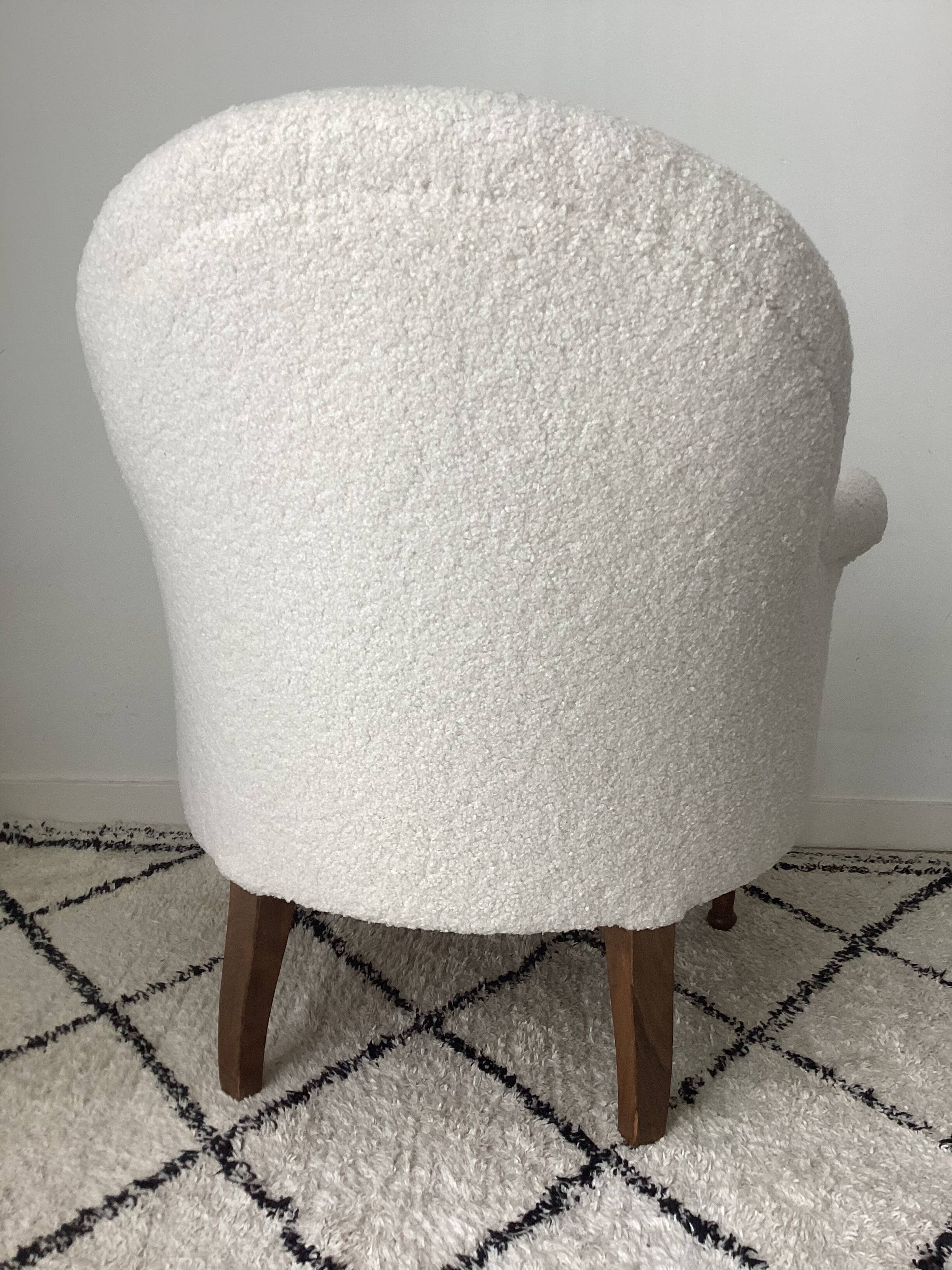 Fully restored toad chair with bouclette fabric