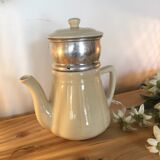 Coffee pot