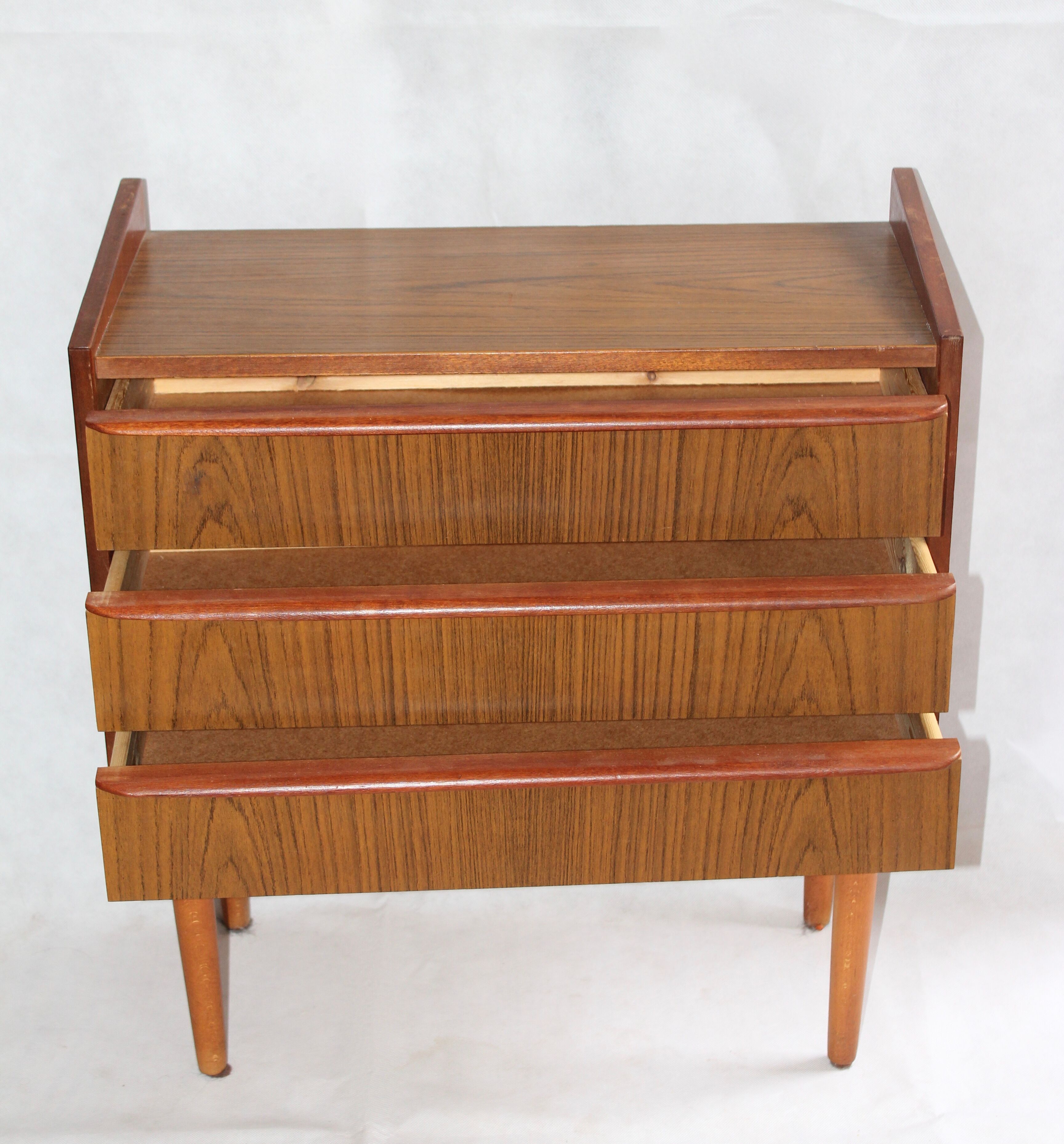 Scandinavian bedside 1950