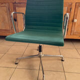 Eames EA 108 armchair designed by Vitra 97