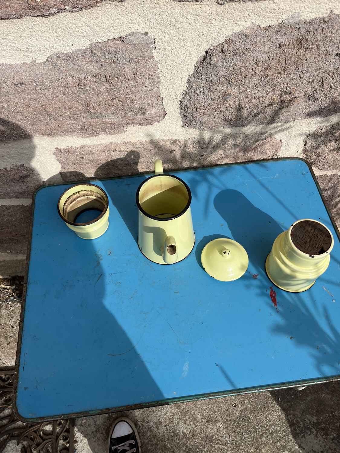 Enamelled coffee maker