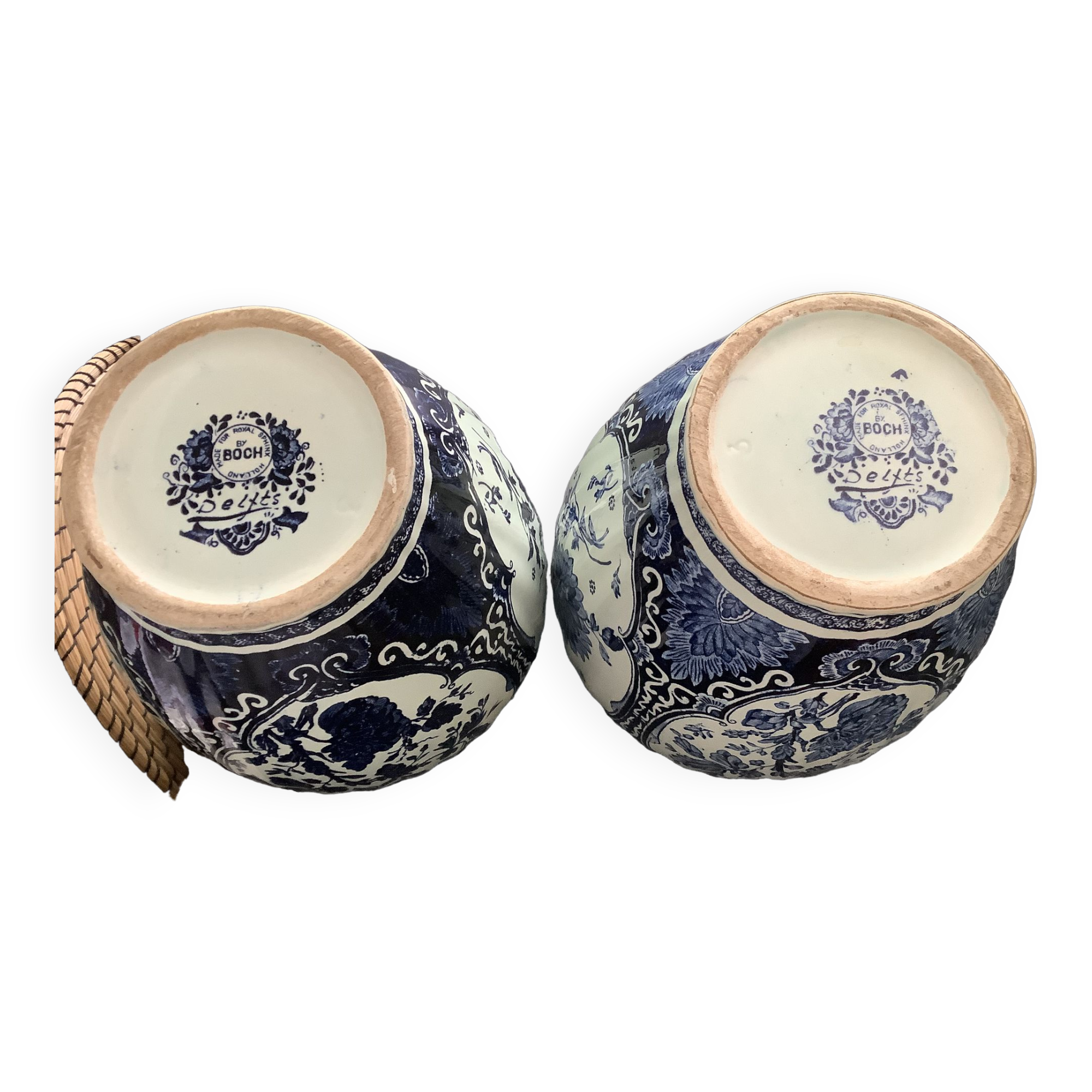 Pair potiches delfts by boch