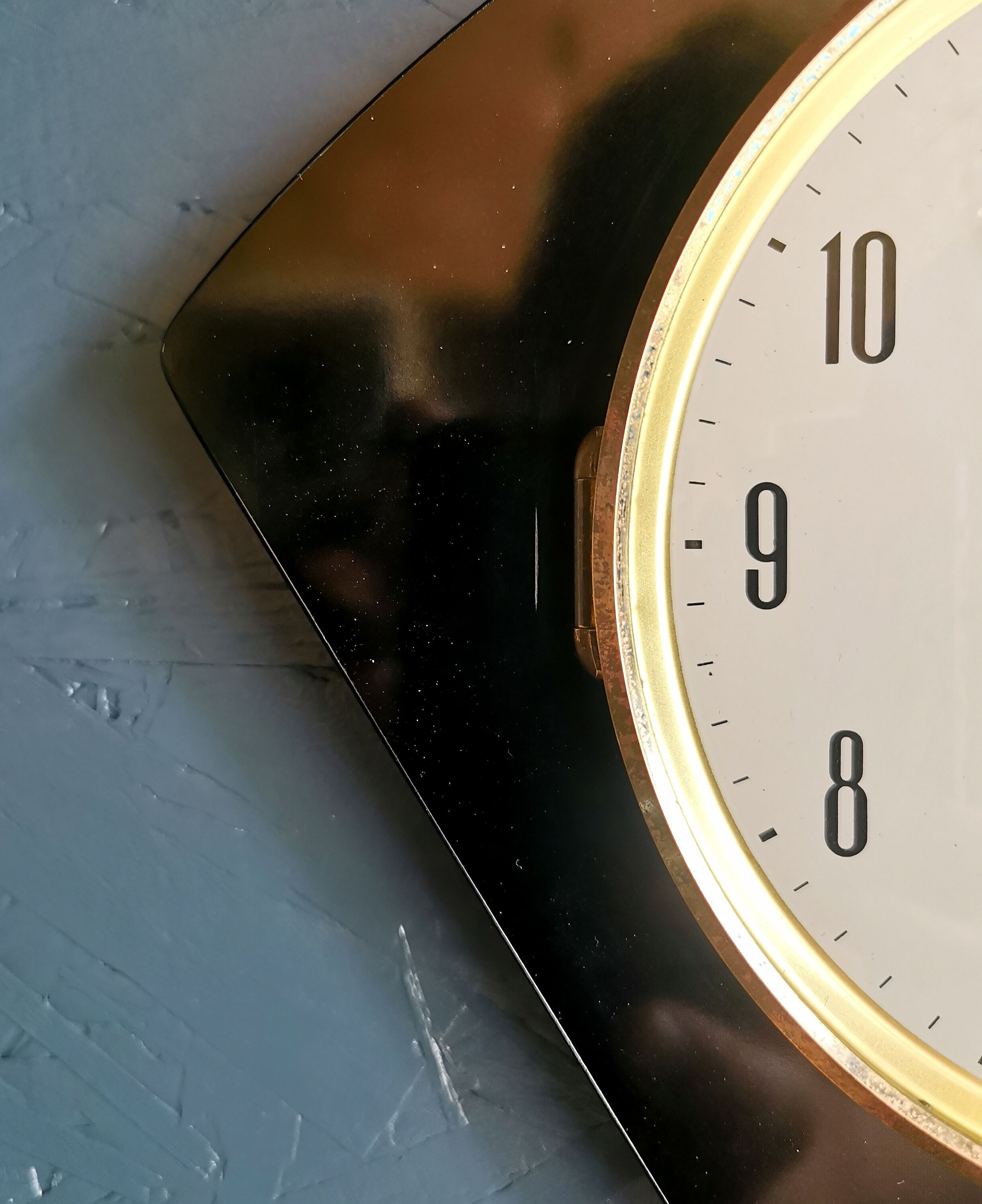 Vintage formica clock silent asymmetrical wall pendulum "Vedette noir"