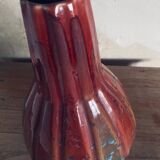Stoneware vase.