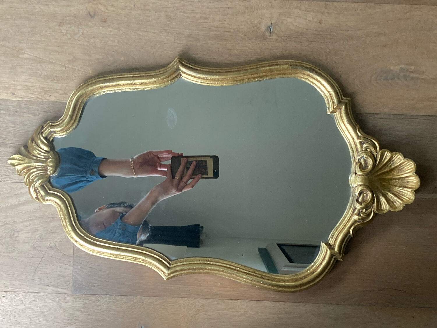 Golden mirror 58x34cm