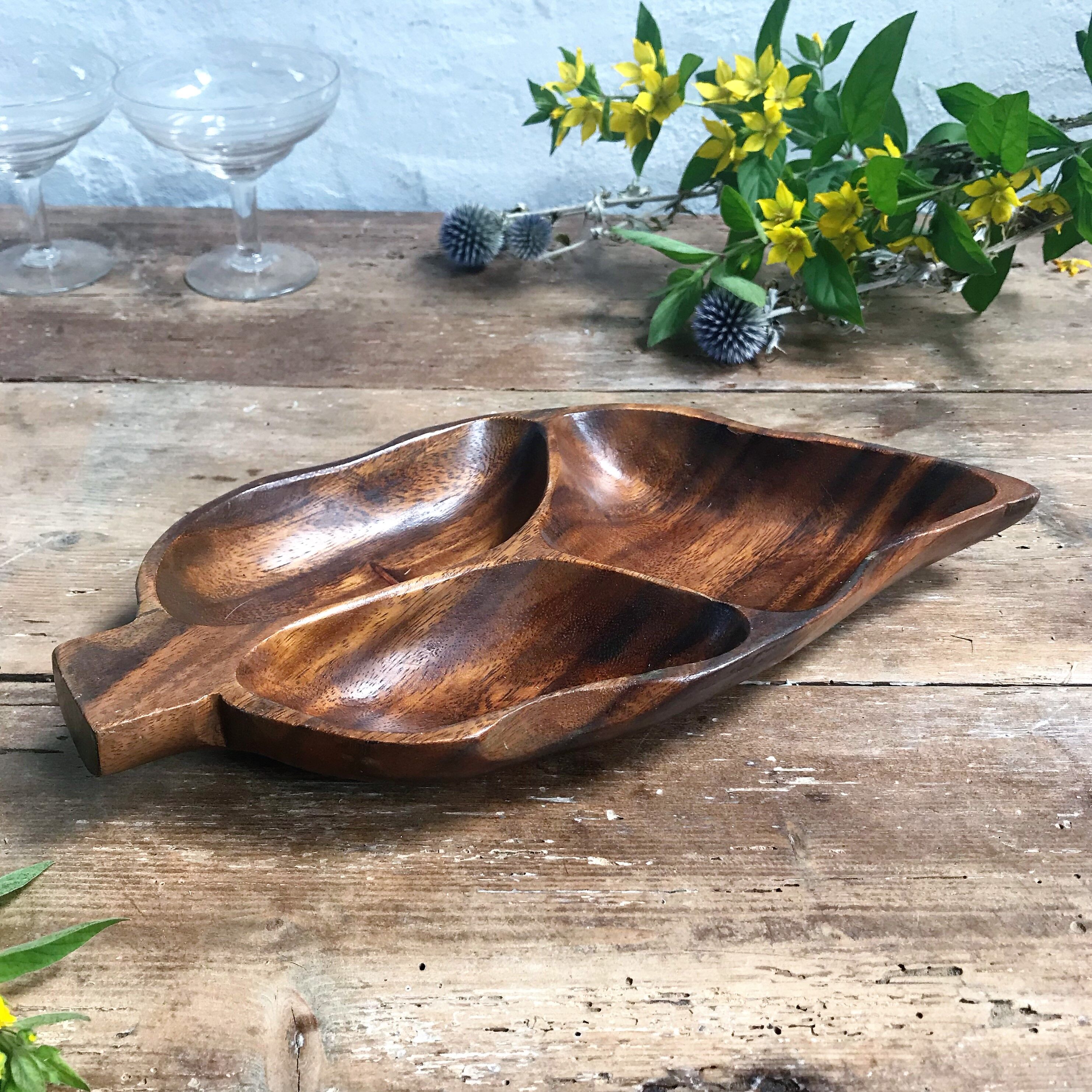 Teak-shaped teak appetizer cut