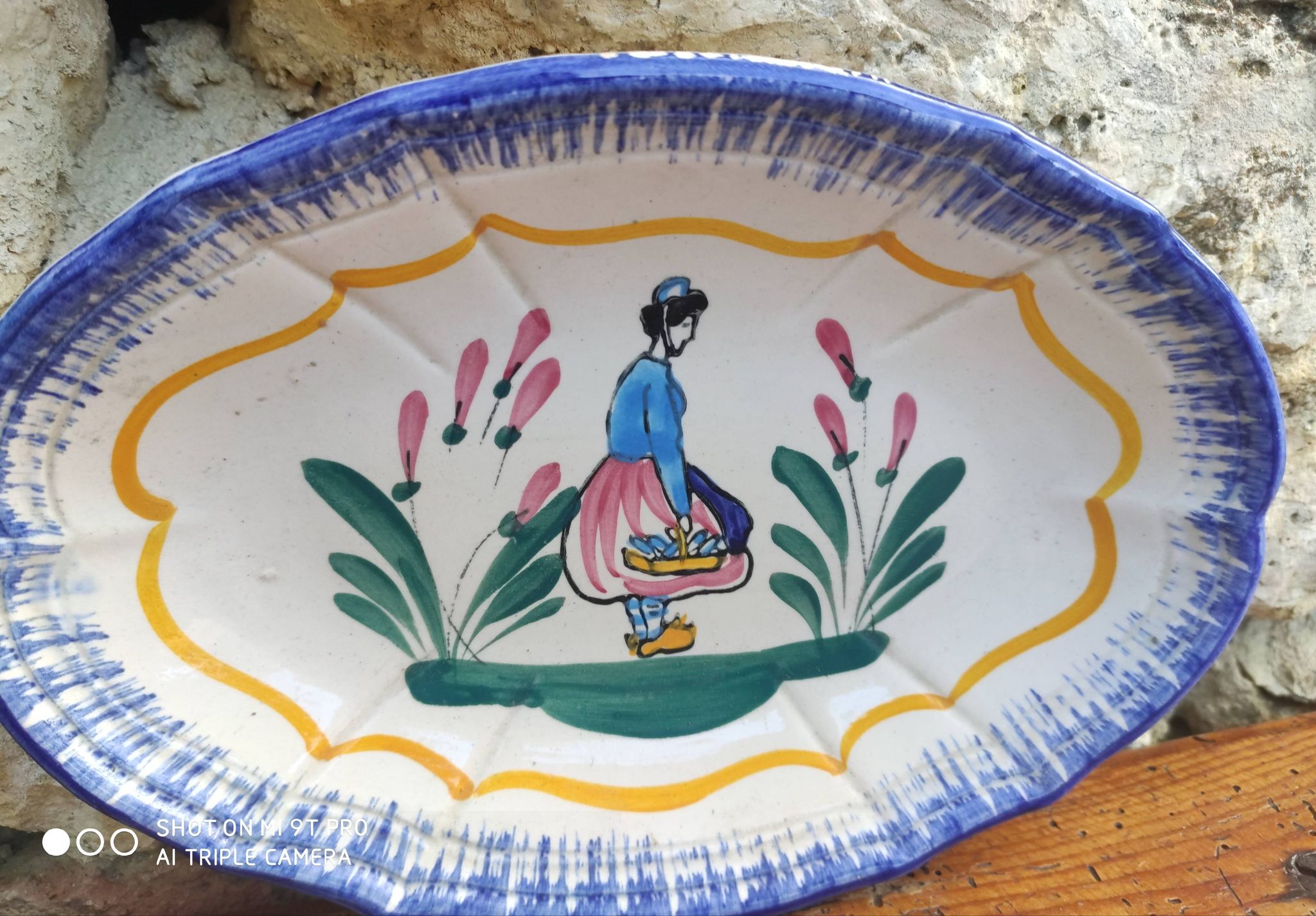 Ceramic bowl