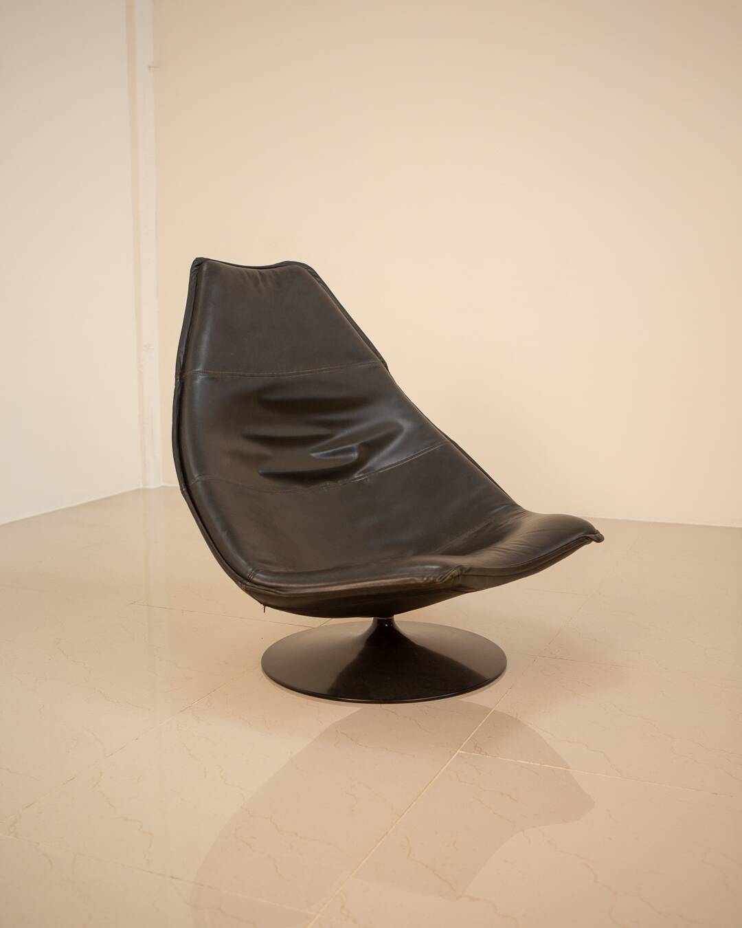 "F510" armchair by Geoffrey Harcourt for Artifort 60's