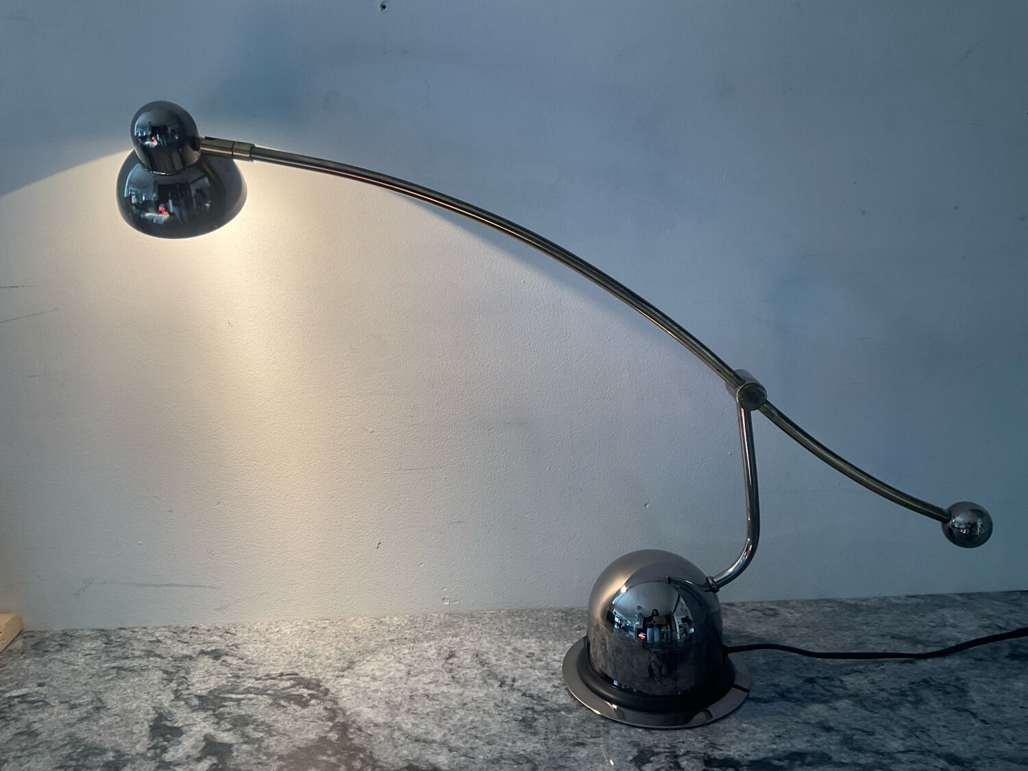 Articulated desk lamp from the 70s-80s.