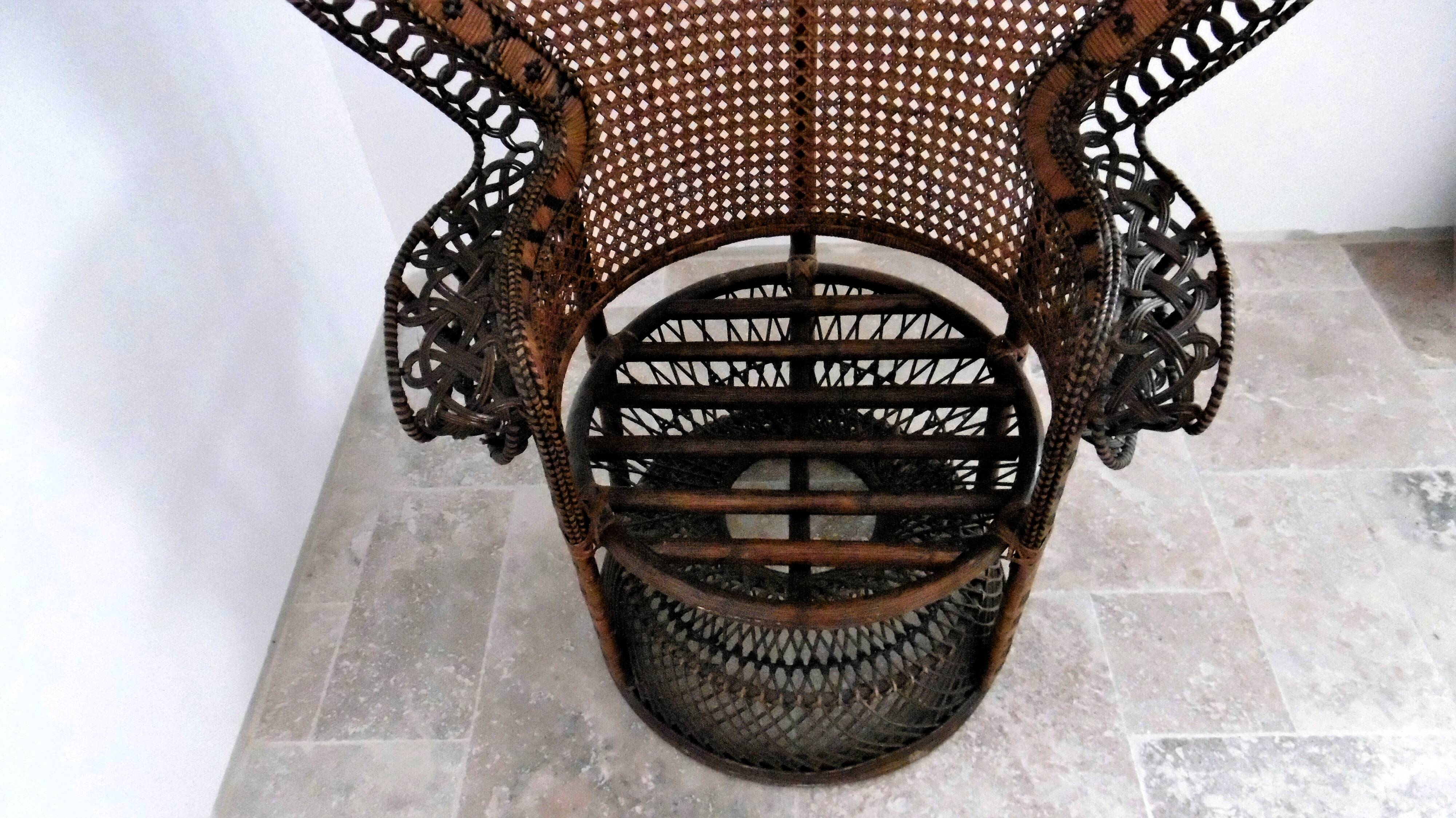 armchair Emmanuelle