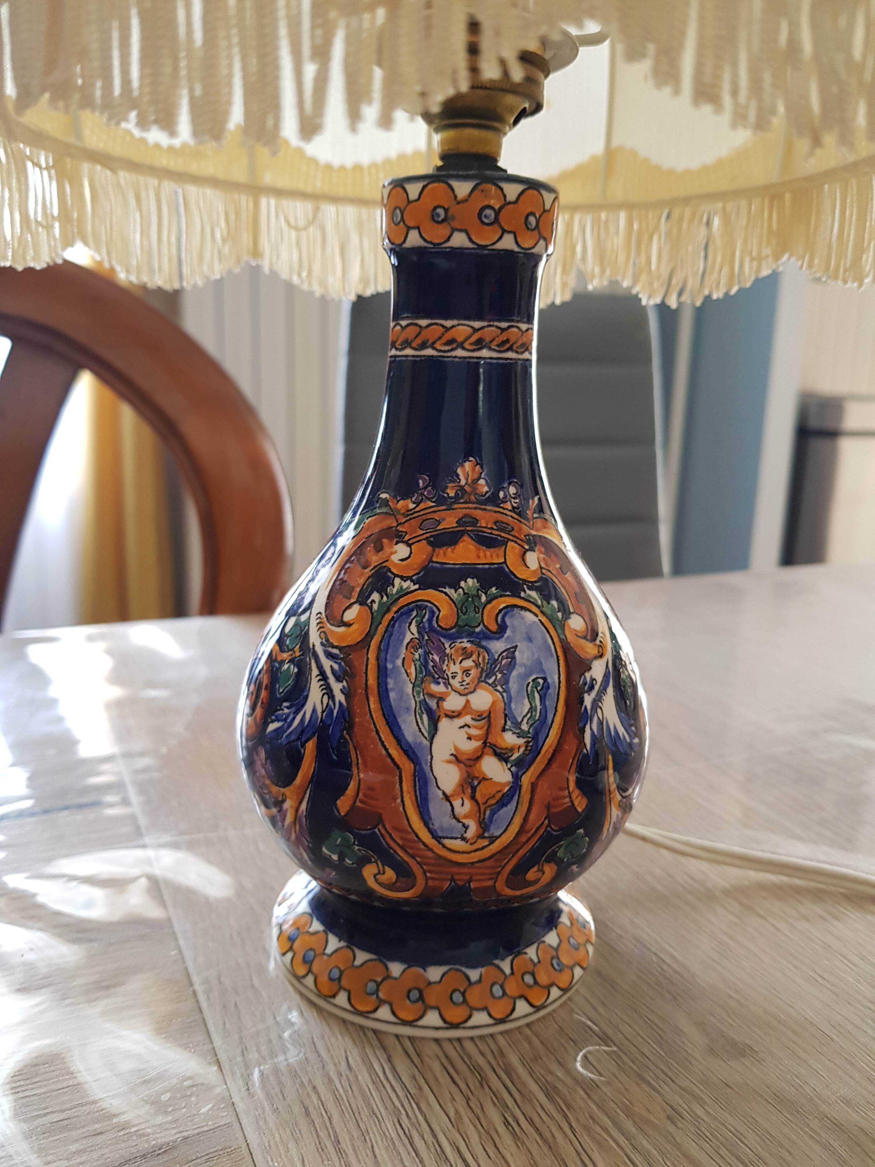 Lot 2 lamps Gien renaissance