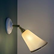 Vintage tulip wall lamp in white and gold granite glass
