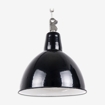 Lampe industrielle en émail de Pologne, couleur noire, 1960